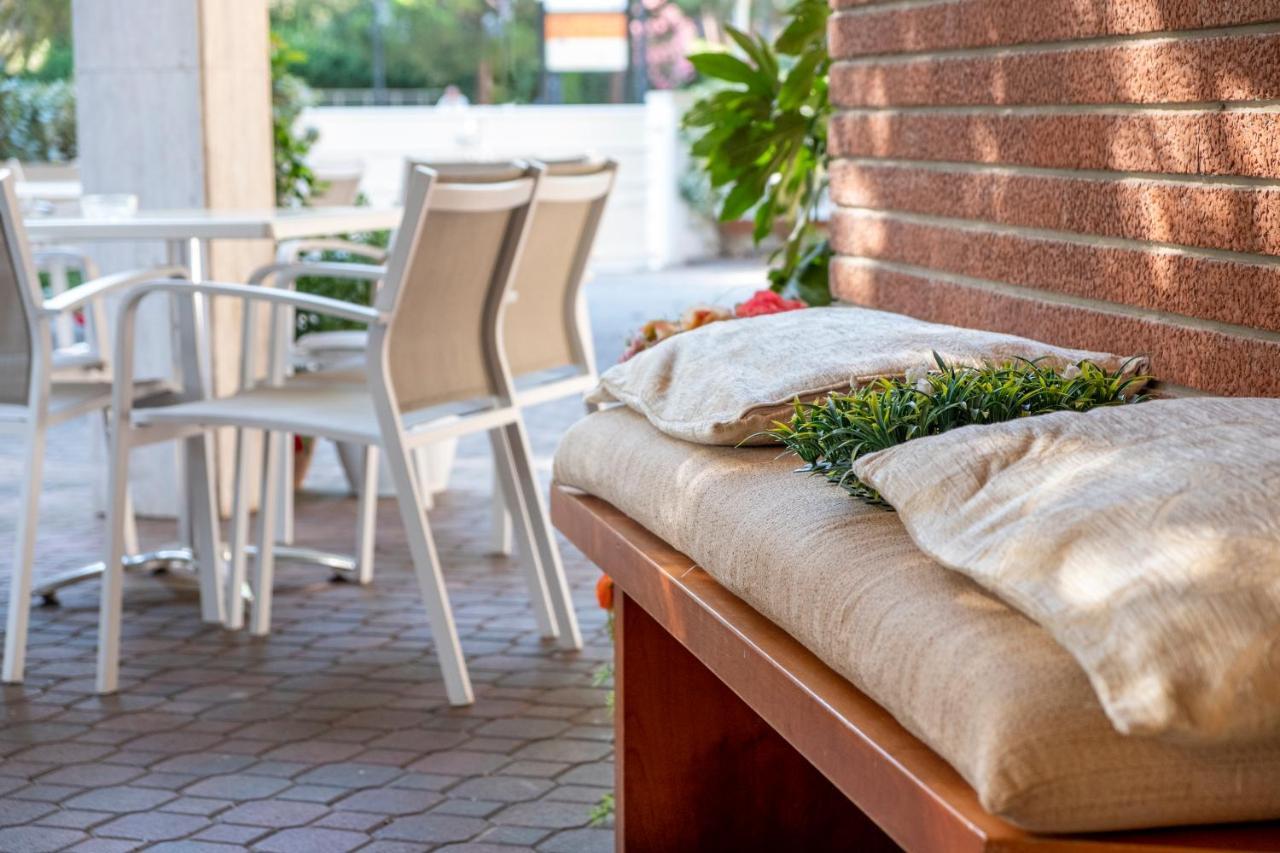 Hotel Orsa Maggiore Milano Marittima Kültér fotó