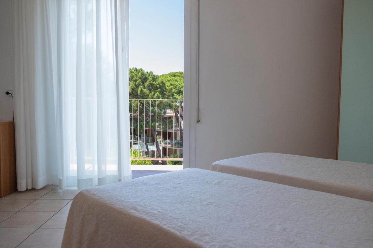 Hotel Orsa Maggiore Milano Marittima Kültér fotó