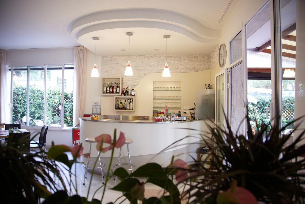 Hotel Orsa Maggiore Milano Marittima Kültér fotó