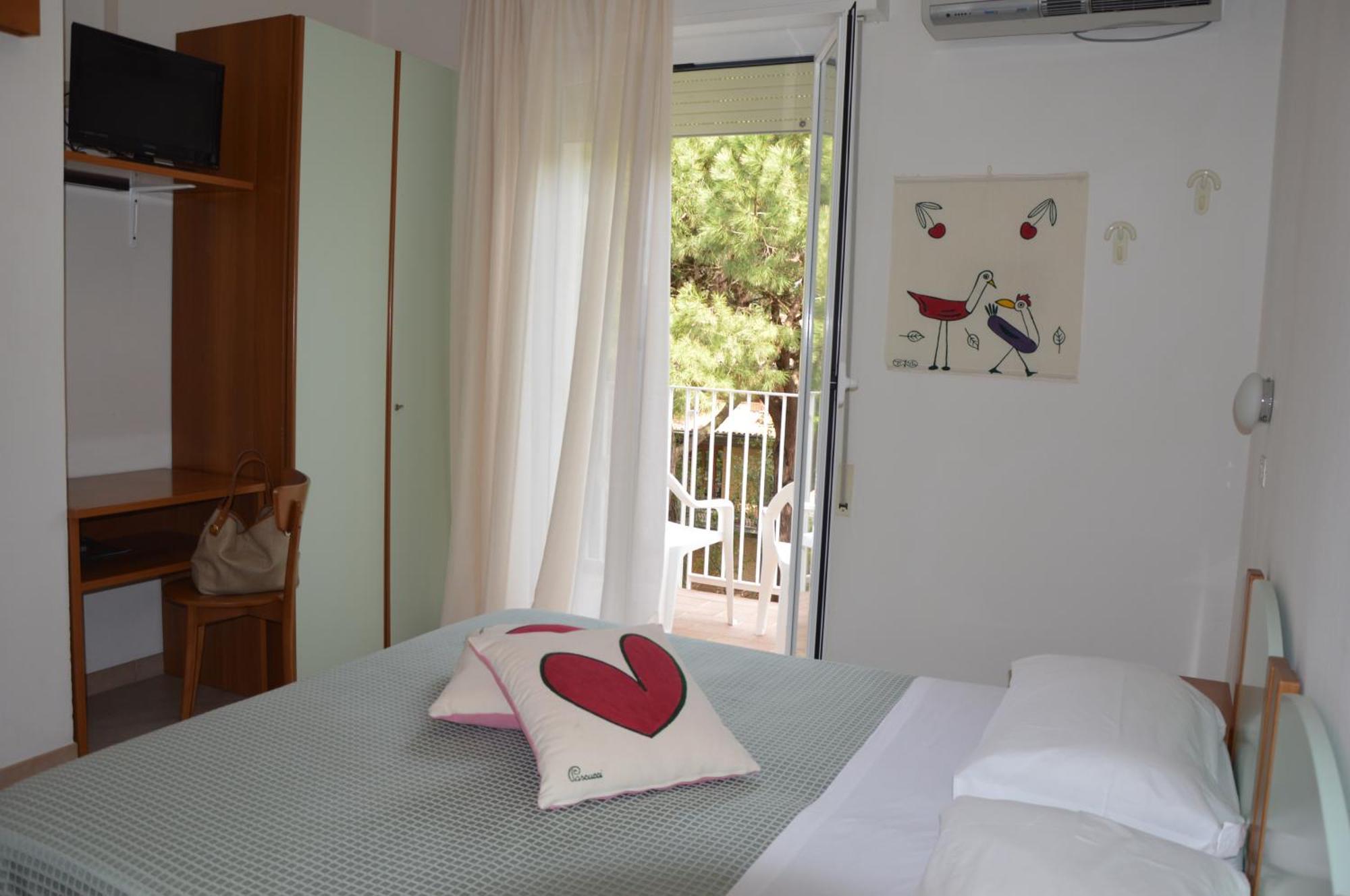 Hotel Orsa Maggiore Milano Marittima Szoba fotó