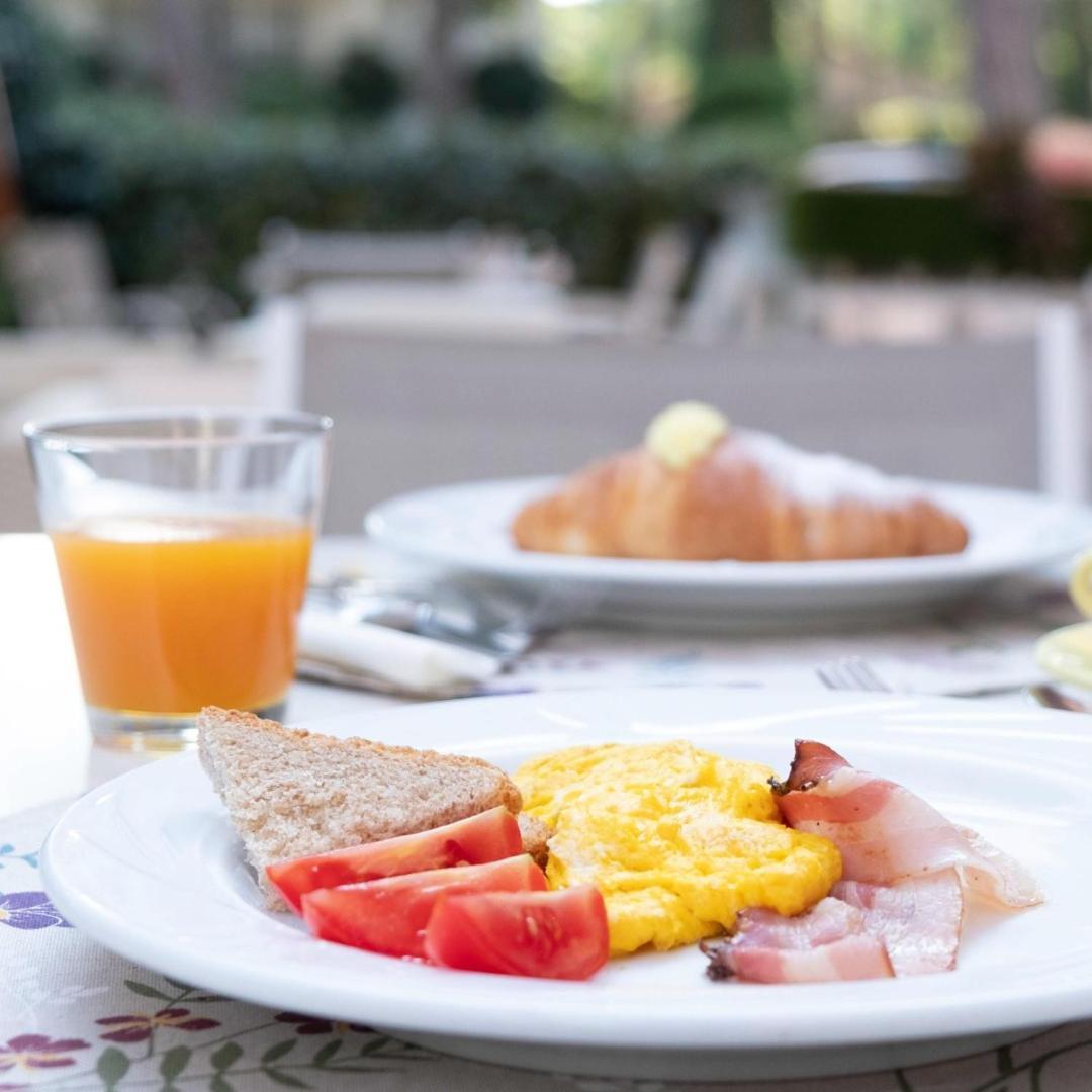 Hotel Orsa Maggiore Milano Marittima Kültér fotó